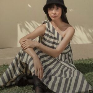 One shoulder striped sundress
